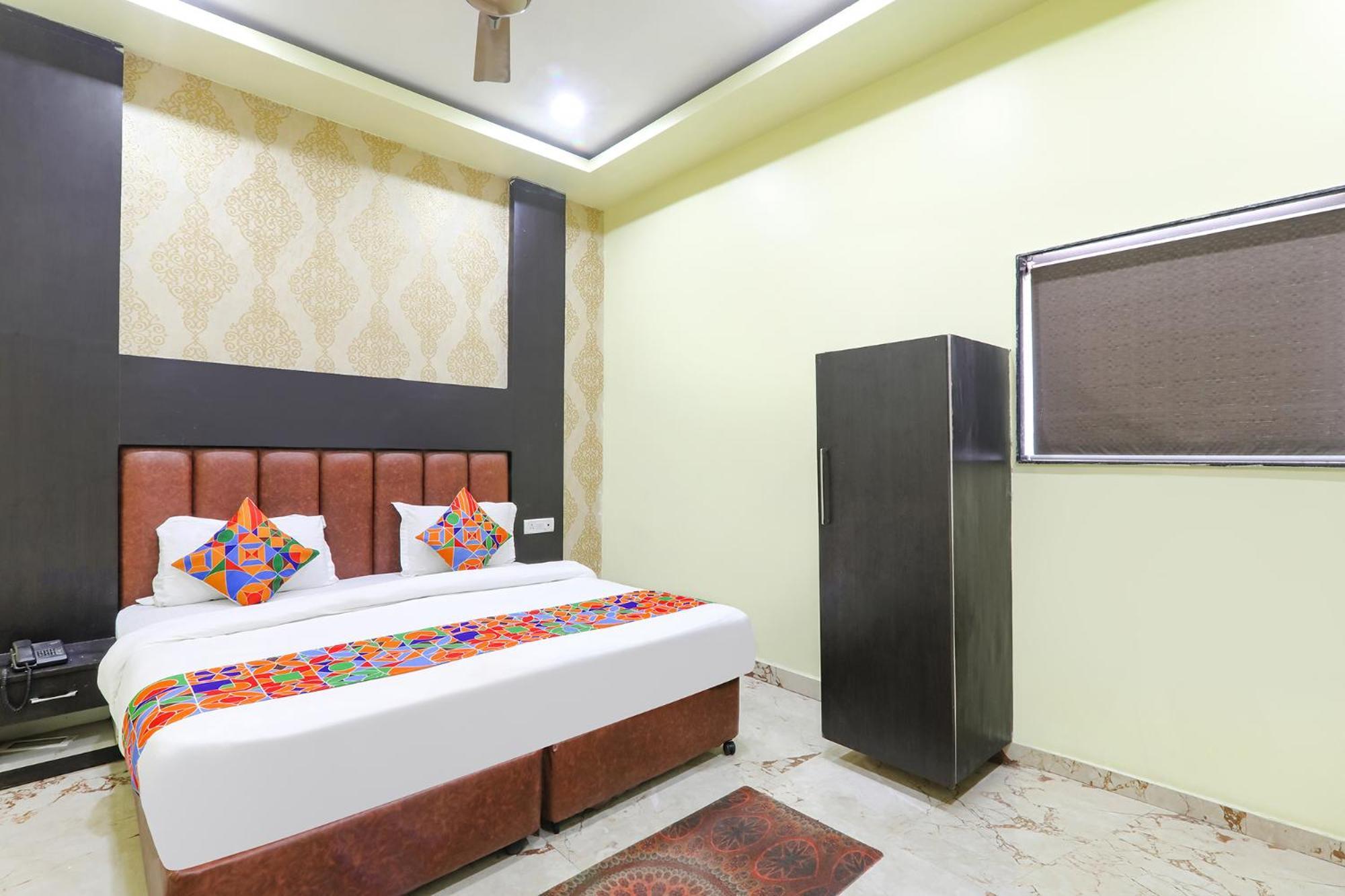 Fabexpress Gs Residency Hotel Varanasi Bagian luar foto